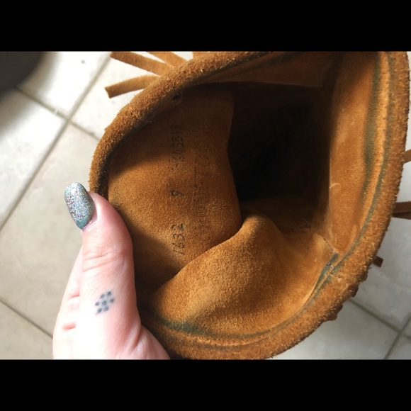 Minnetonka boots - Picture 4 of 4